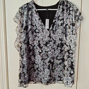White House Black Market Flutter Sleeve Top - NEW - Large